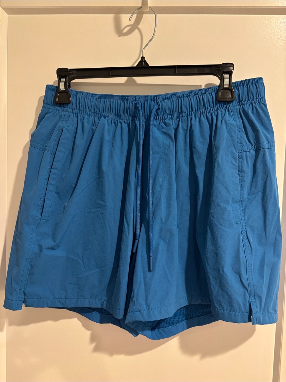 VRST Men’s Athletic Shorts with Mesh Liner and Pockets Medium